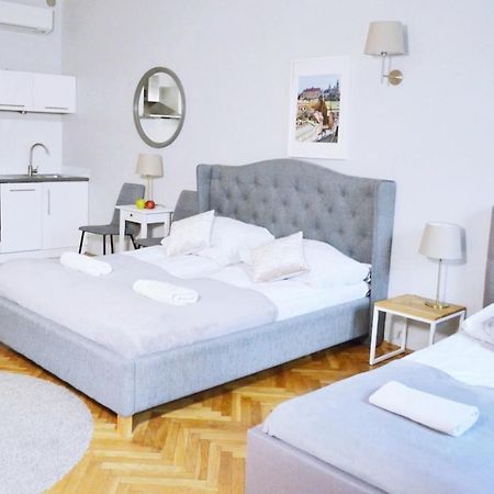 21 Florianska Street Apartments Краков Экстерьер фото